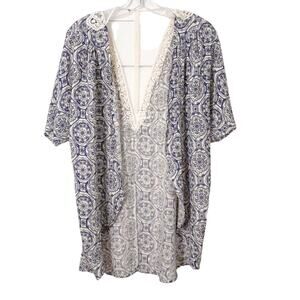 Stitch Fix Women's Geometric Print Open Front Cape Lace Back Kimono Blue White X